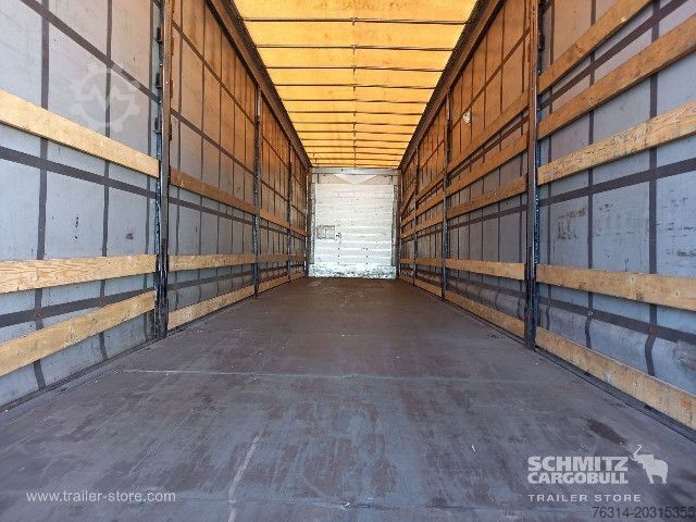 Otvorena poluprikolica sa ceradom Schmitz Cargobull Curtainsider Mega Getränke