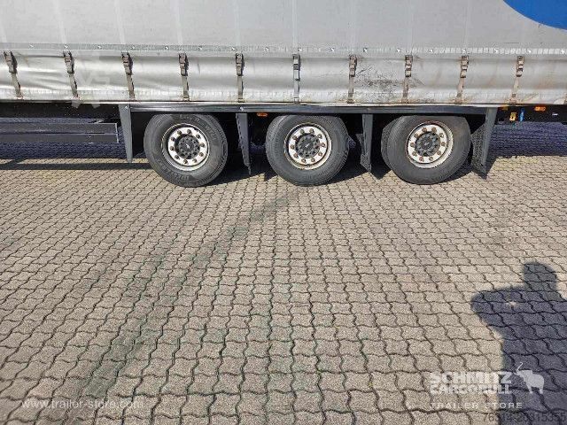 Otvorena poluprikolica sa ceradom Schmitz Cargobull Curtainsider Mega Getränke