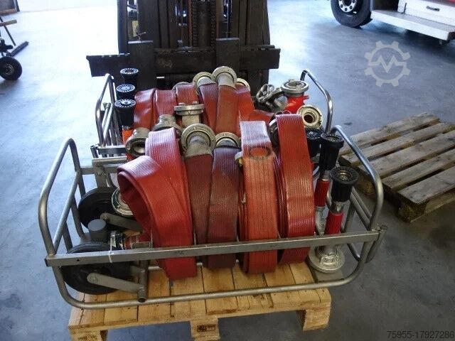 Vatrogasno vozilo Mercedes-Benz 80euro fire hose