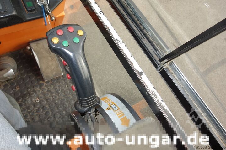 Sweeper Aebi MFH 5000 Kehrmaschine Baujahr 2004 4-Rad