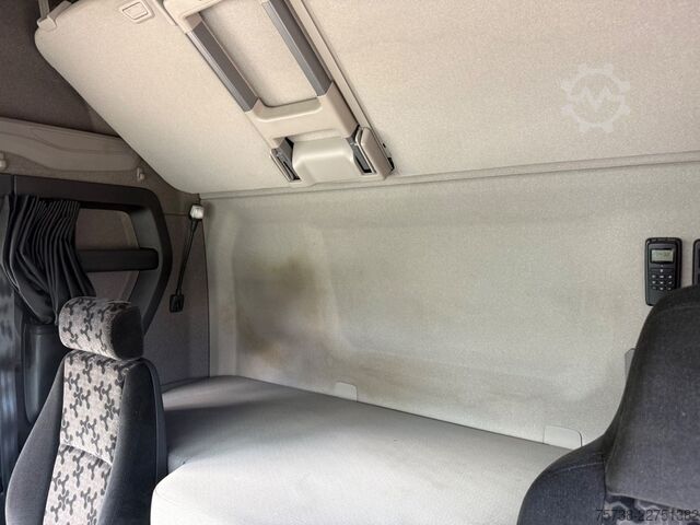 Kamion s izmjenjivom nadogradnjom SCANIA R450 BDF 6x2*4/LENKACHSE/Standklima/2xTank