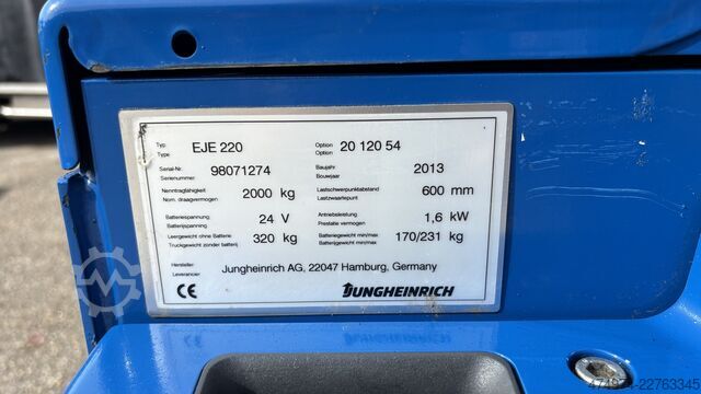 Xe nâng pallet bằng tay xe bơm Jungheinrich EJE 220