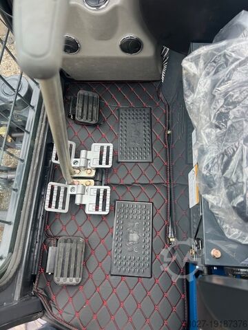 Mini-excavator RIPPA R 32 PRO