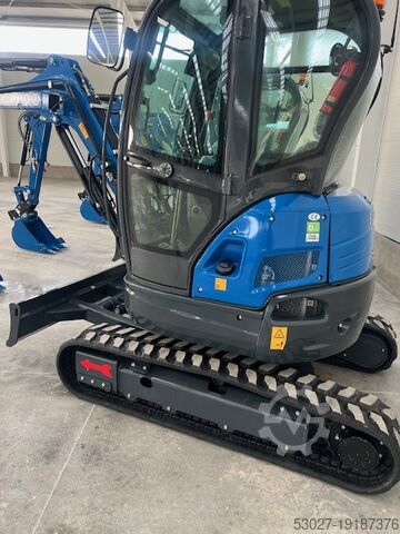 Mini-excavator RIPPA R 32 PRO