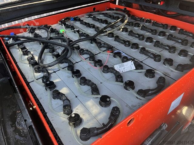 Električni viljuškar na 4 kotača Linde E50HL-01