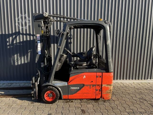 Electric 3-wheel forklift Linde E16-02