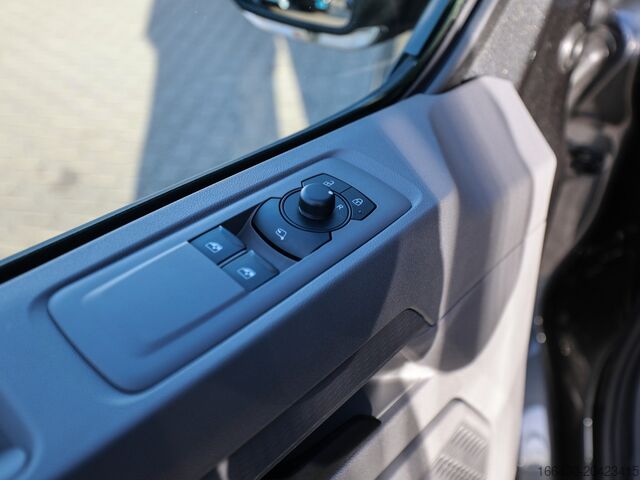 Minibus VW T7 Caravelle 2.0 TDI LR 8 Sitze Autom. NAVI