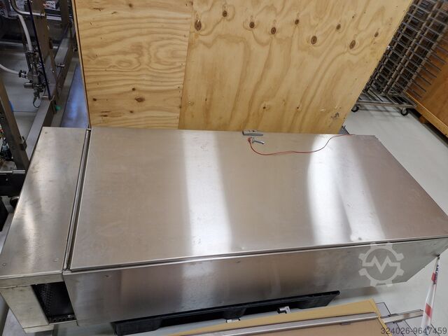 Llenado de bolsas intravenosas pre-esterilizadas Plümat BFL 851