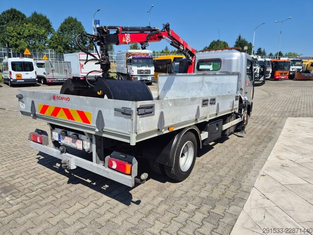 Camion plateau Renault D 7.5 - HIAB FASSI F32