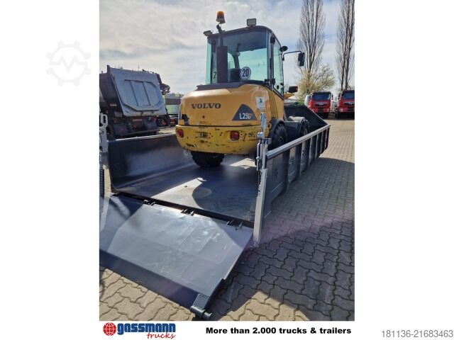 Abrollcontainer  Abrollcontainer mit Klappe ca. 9 m³,