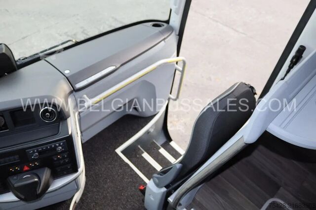 Autocarro de turismo MAN Lion's Coach R10 / R07 / Tourismo / 13.1m / USB...