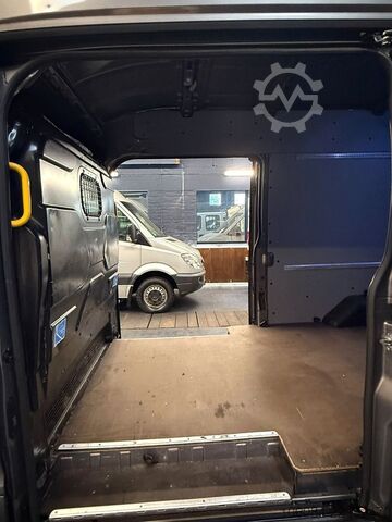 Furgoneta FORD Transit Jumbo Maxi L4H3 Klima Tempomat R-CAM AHK