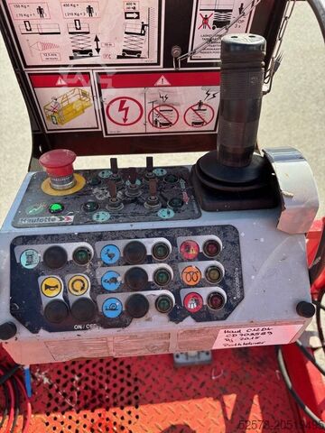 Saxlift Haulotte Compact 12 DX