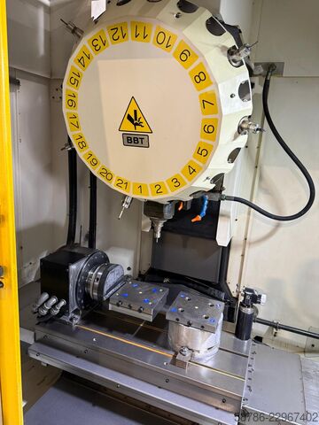 Pystytyöstökeskus Fanuc Robodrill Alpha D21LiA5