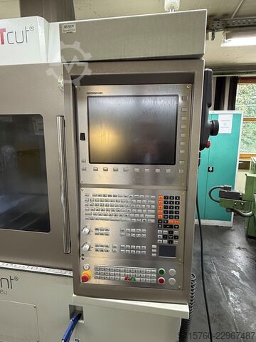 Qendër e përpunimit vertikal MT EVO V60