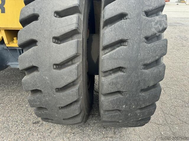 整箱正面吊 Hyster RS4633IH