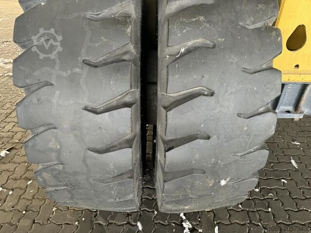 整箱正面吊 Kalmar DRF450-70S5X