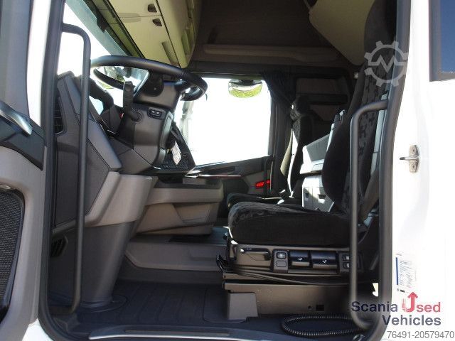 Standardní tahač Scania R 460 A4x2NA