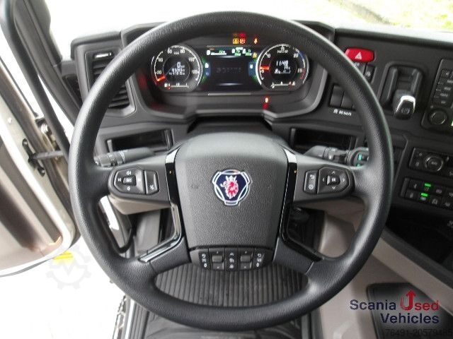 Вантажівка для небезпечних матеріалів Scania R 460 A4x2NA / Hydraulik