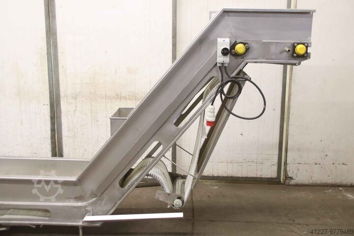 Cinta transportadora inclinada 12 m/min Edelstahl 5040 x 455 mm