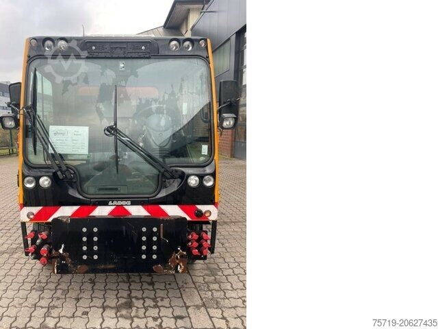 Garbage truck Ladog T 1550 T 4x4 Zöller Micro