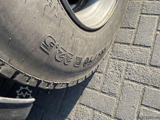 การขนส่งแช่เย็น/แช่แข็ง Mercedes-Benz ANTOS 1924 / Fridge / Carrier Vector 1950 / 300...