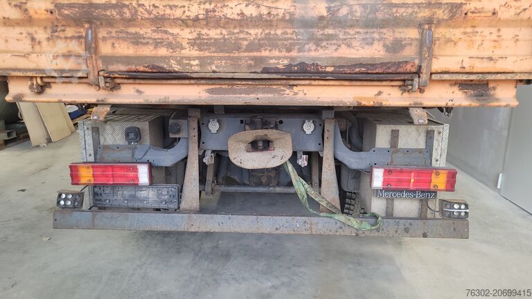 Three-way tipper truck Mercedes-Benz 1318 AK Kipper Kran 4X4 deutsches Fahrze