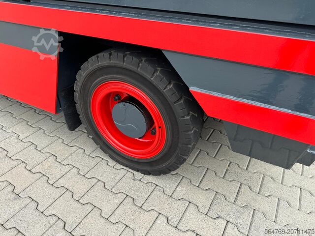 侧装式叉车 Linde S40 // Perfect condition // Low mast