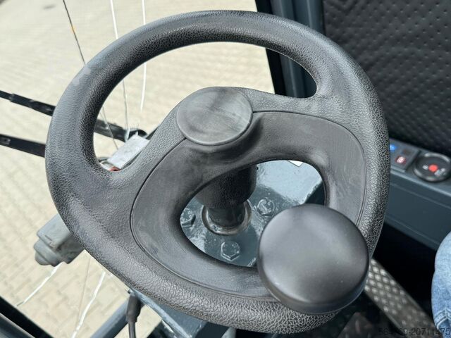 侧装式叉车 Linde S40 // Perfect condition // Low mast