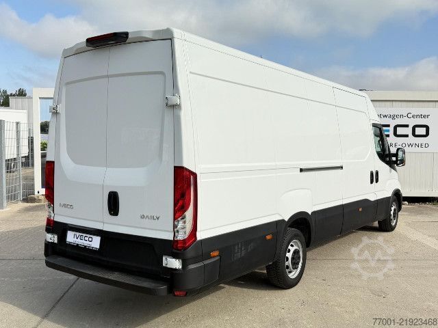 Høy tak varebil IVECO 35S16HA8V 3-Ltr. / HI-MATIC / RFK
