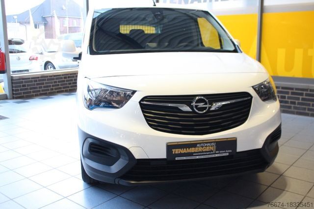 Panel van OPEL Combo E Cargo 3.Sitze  Klima Bluetooth Durchlade
