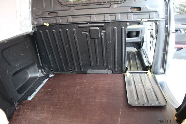 Panel van OPEL Combo E Cargo 3.Sitze  Klima Bluetooth Durchlade