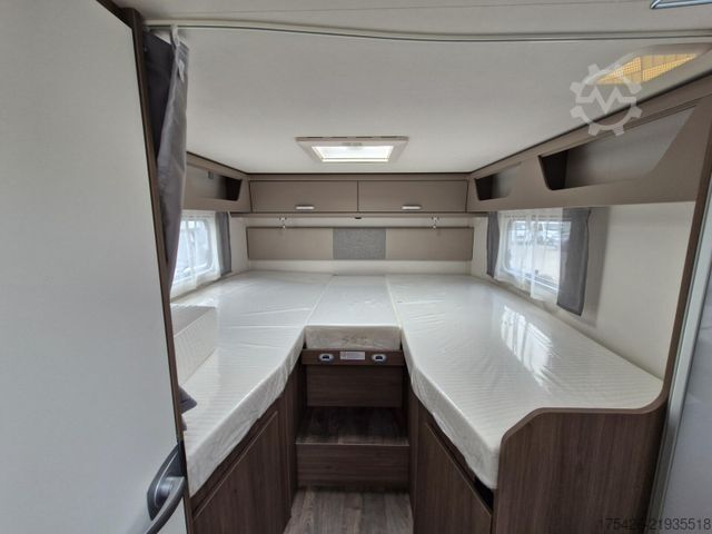 Camper semintegrato CARADO T 447 +pro+ Paket*TV Paket*Hubbett*