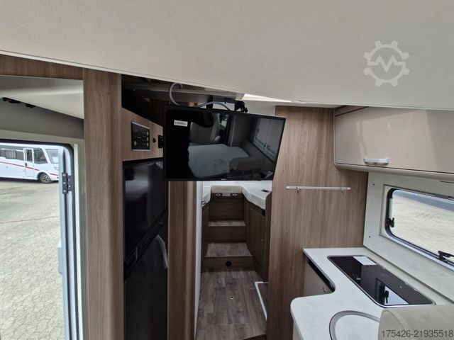 Camper semintegrato CARADO T 447 +pro+ Paket*TV Paket*Hubbett*