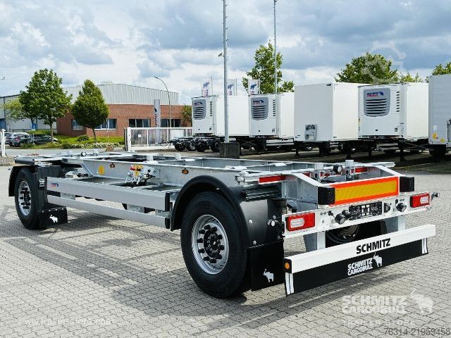 Swap chassis trailer Schmitz Cargobull Anhänger Wechselfahrgestell Standard