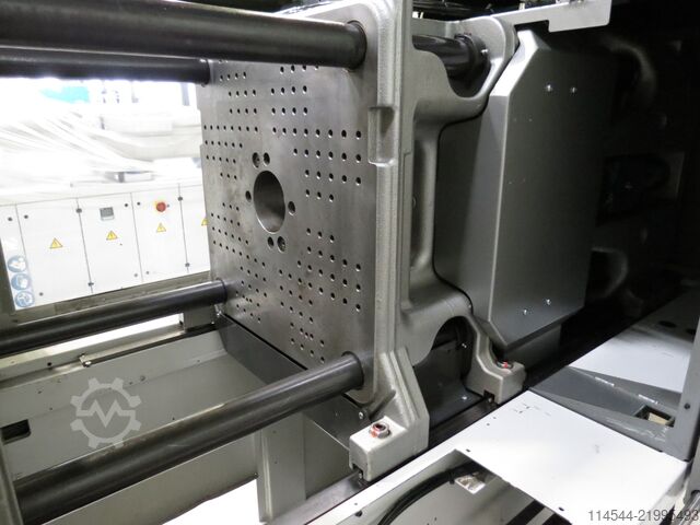 Machine de moulage par injection ARBURG A 470 H (S&P 3796)