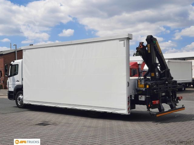 Camión plataforma con toldo MERCEDES-BENZ 1324 L ATEGO Hegla-Glasreff Kran PK10002 Funk