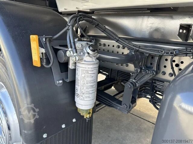 Pašizgāzējs Mercedes-Benz Arocs 4140 K 8x4 Meiller Tipper