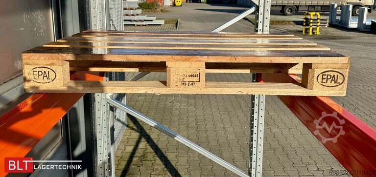 Industrijska polica ca. 14 lfm. Palettenregale H: 500cm Fachlast: 4500 kg , 60 Palettenplätze