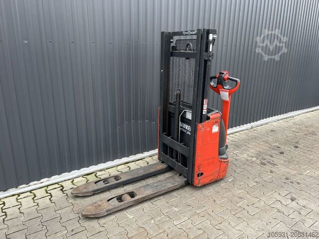 Pedestrian Stacker Linde L10