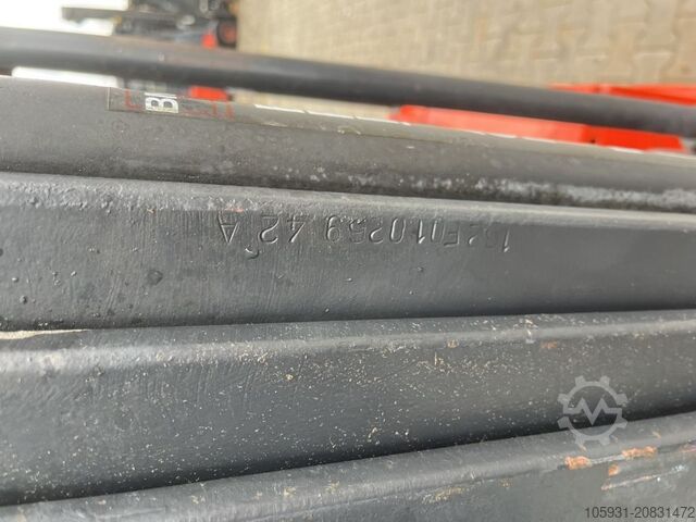 Electric 3-wheel forklift Linde E15