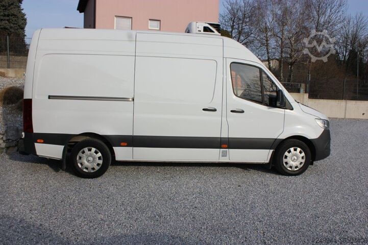 Kola sa kutijama Mercedes-Benz Sprinter 317 CDI