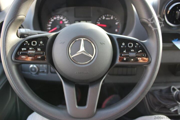 Kassabíll Mercedes-Benz Sprinter 317 CDI