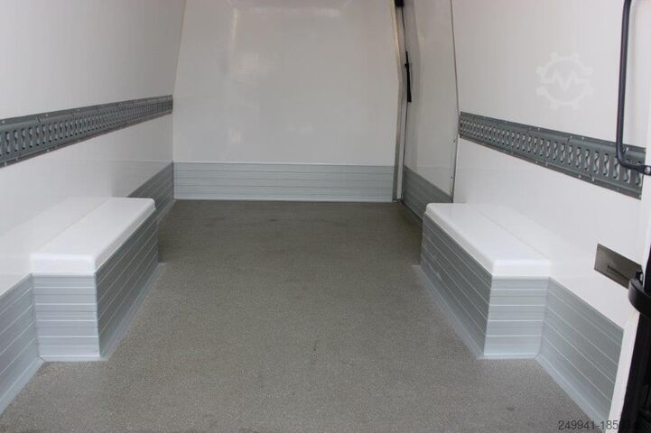 Kola sa kutijama Mercedes-Benz Sprinter 317 CDI