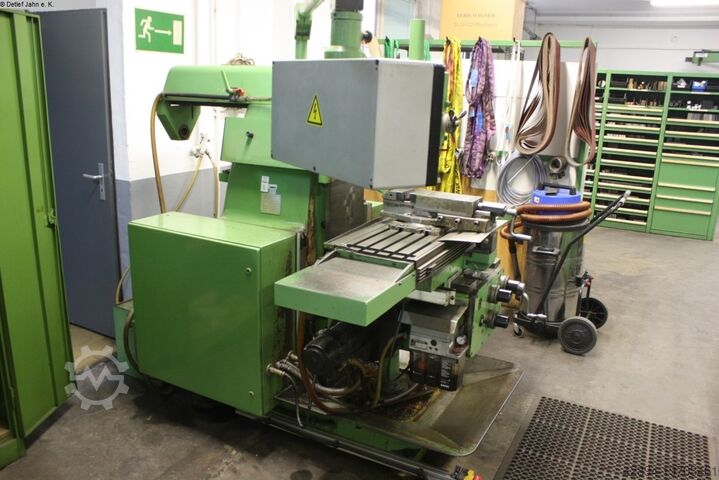Fresadora de sala de ferramentas - Universal Berlett FE1-10