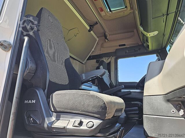 Estándar-SZM M.A.N. 33.580 TGX D38 6X4 INT. 120 TON