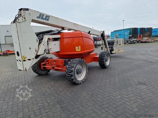 แพลตฟอร์มการทำงานแบบยืดไสลด์แบบก้อง JLG 600AJ