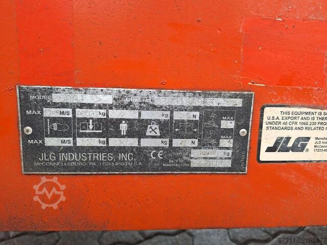 แพลตฟอร์มการทำงานแบบยืดไสลด์แบบก้อง JLG 600AJ
