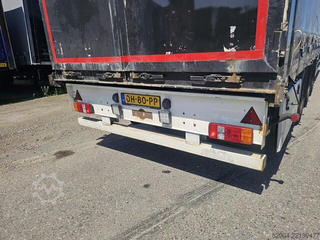 Завеса отстрани PACTON T3 001 /3 axle curtainsider /saf disc/ apk tuv/...