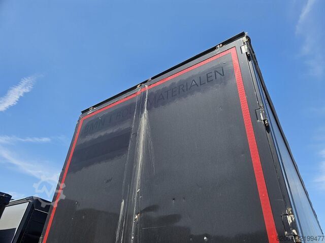 Завеса отстрани PACTON T3 001 /3 axle curtainsider /saf disc/ apk tuv/...